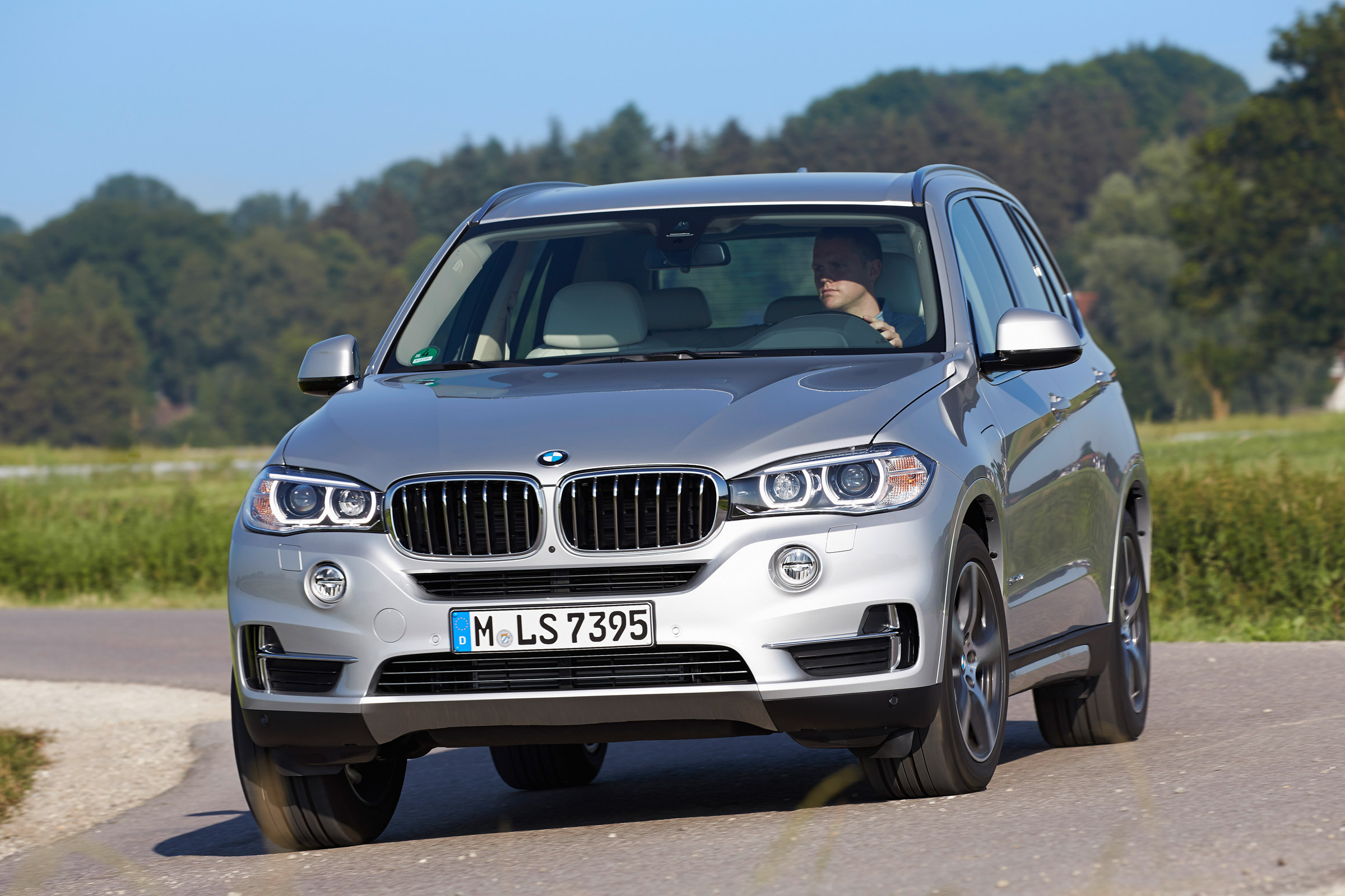 Bmw x5 2015 года