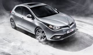 MG5 front three-quarters