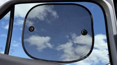Best car sun shades - Simply one piece