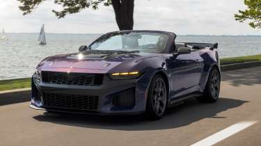 Ford Mustang Dark Horse SC convertible - front 3/4