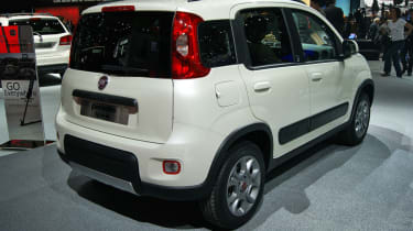 Fiat Panda 4x4 rear cornering