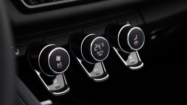 Audi R8 Spyder 2016 - fan controls