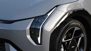 Kia EV4 - front headlight 