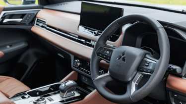 Mitsubishi Outlander PHEV - interior