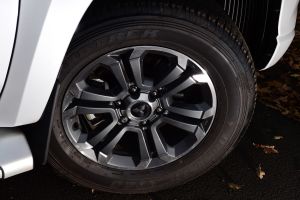 Mitsubishi L200 wheel