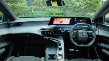 Peugeot 3008 Hybrid - interior