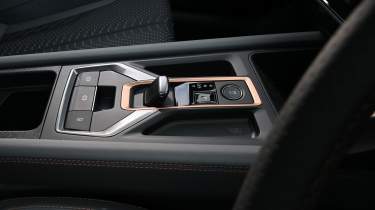 Cupra Formentor VZ5 2026 UK - centre console