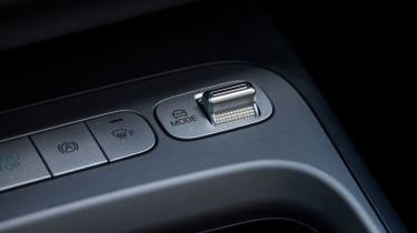 BYD Dolphin G - buttons