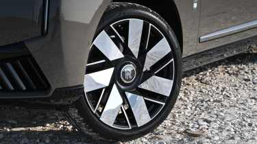 Rolls-Royce Cullinan Series II - wheel