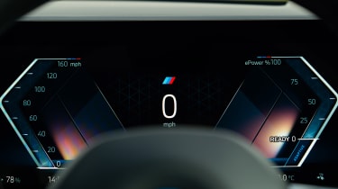 BMW i5 eDrive40 M Sport - dials