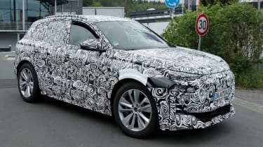 Audi Q6 etron - front 3