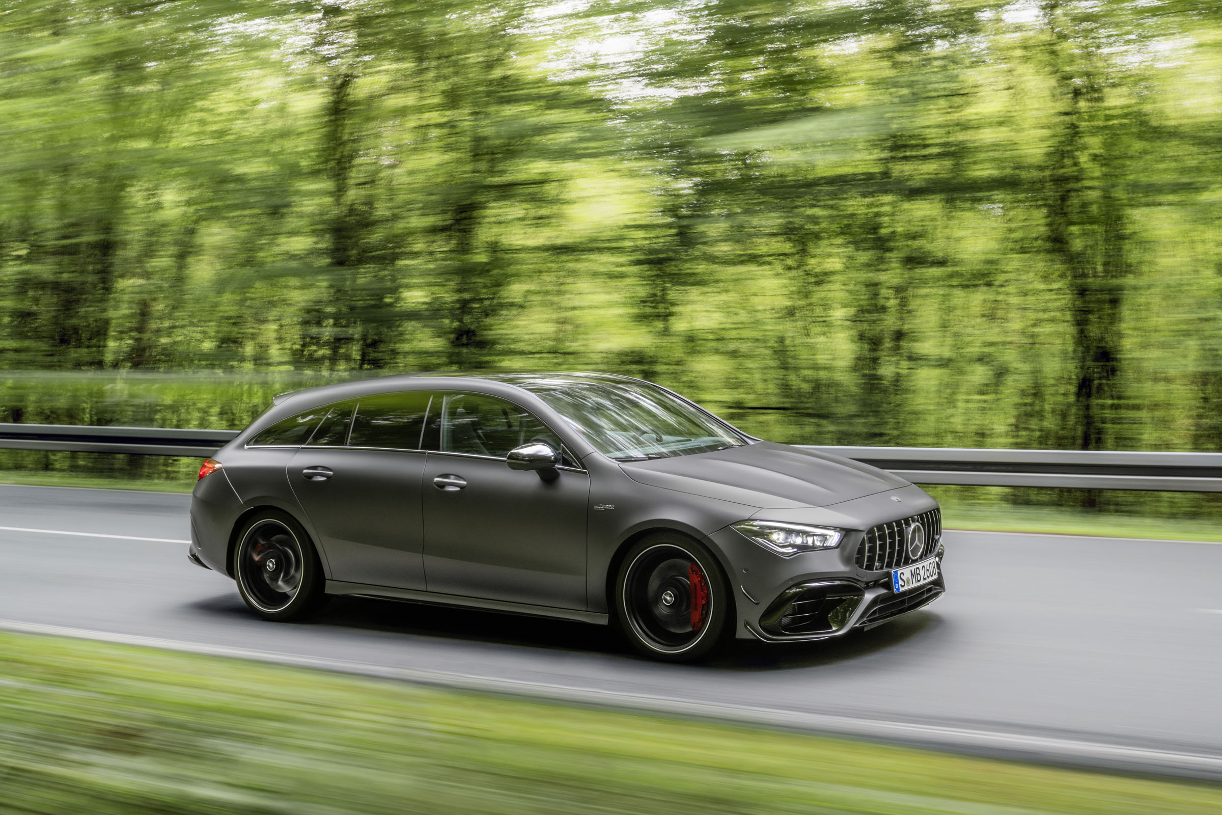 New 19 Mercedes Cla 45 S Shooting Brake On Sale Now Auto Express