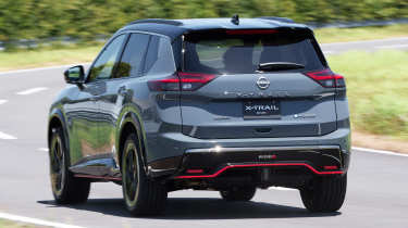 Nissan X-Trail Nismo - rear cornering