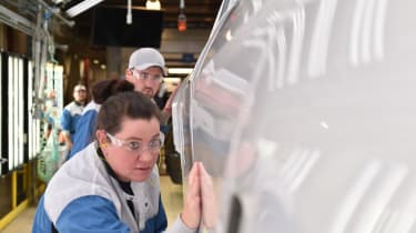 BMW SUVs feature - BMW SUV paint inspection