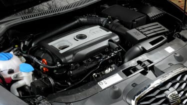 SEAT Leon FR+ 2.0 TSI engine