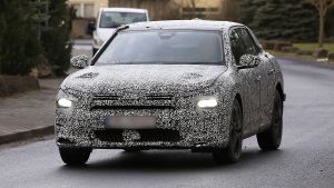 Citroen C5 electric car spy shots