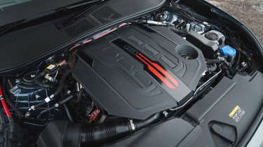 Audi S5 Avant - engine bay