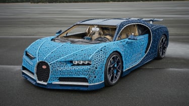 Lego Bugatti Chiron - front