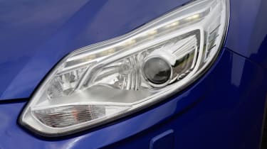 Ford Focus ST headlight