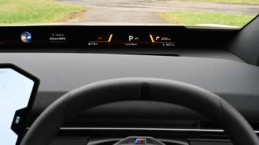 BMW iX3 - driver's display