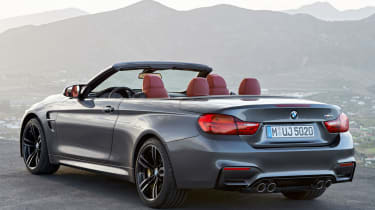 BMW M4 Convertible roof 