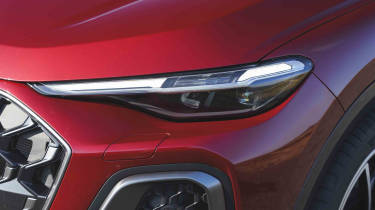 Audi Q5 - head light detail