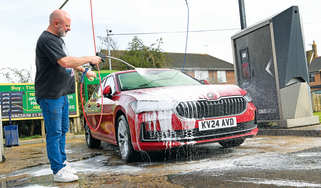 Washing your car during a hosepipe ban - header image