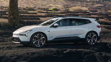 Polestar 4 - front action