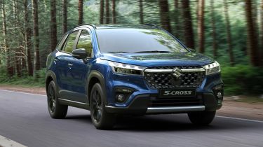 Suzuki S-Cross Kuro front 3_4