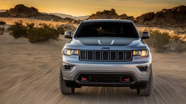 Jeep Grand Cherokee Trailhawk - front