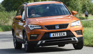 SEAT Ateca First Edition - front cornering