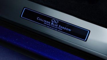Rolls-Royce Black Badge Cullinan Blue Shadow - sill