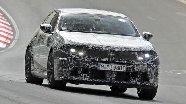 BMW M5 Facelift - front cornering
