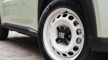 Fiat Grande Panda Pop - wheels 