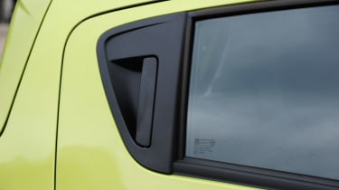 Chevrolet Spark LTZ door handle