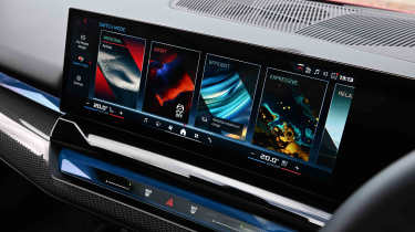 BMW i5 Touring - drive modes