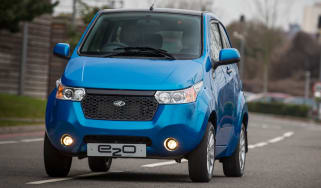 Mahindra e2o - front tracking