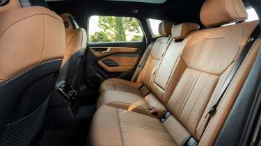 Audi A6 allroad Vorsprung - rear seats