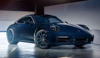 Porsche 911 Belgium Legend Edition - front 3/4 static