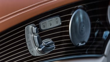 Mercedes E-Class All-Terrain 2017 - door inlay