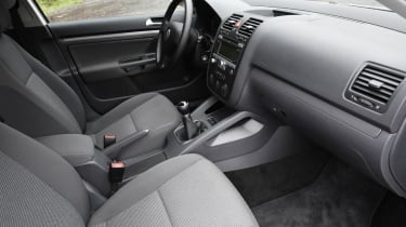 VW Golf 1.9 TDI Estate interior