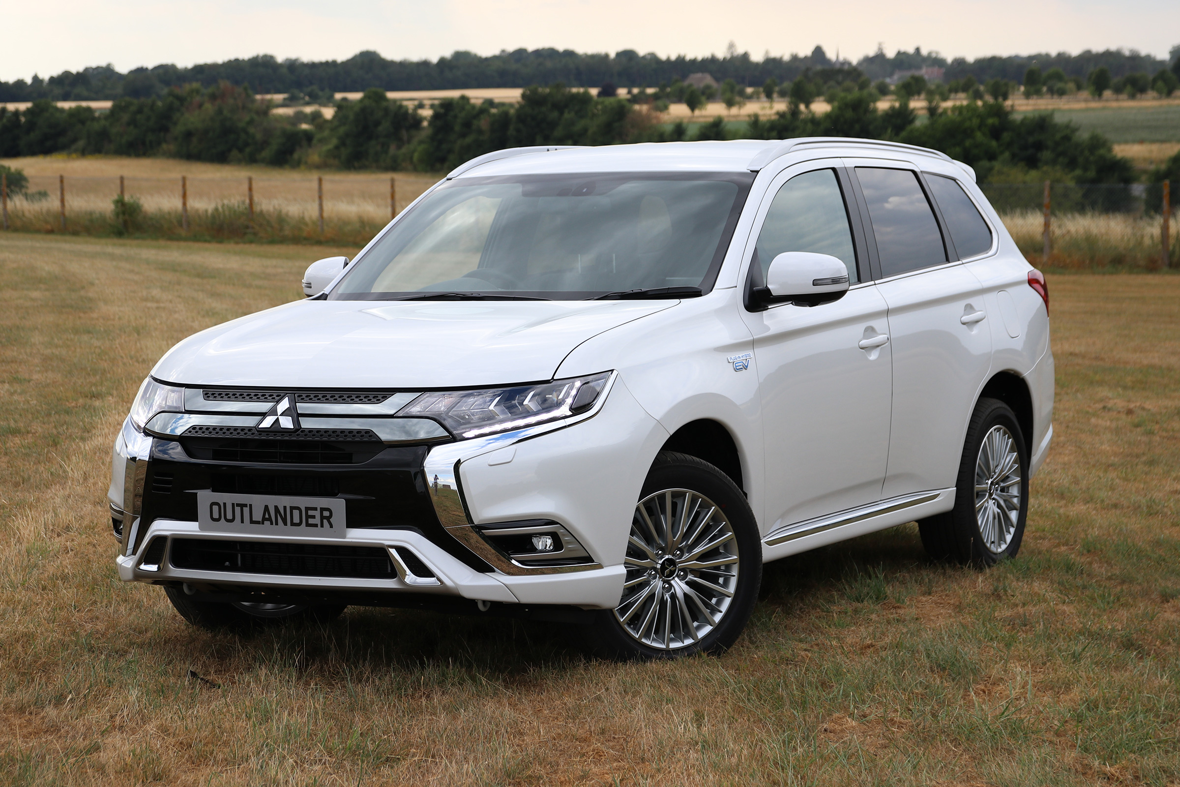 Mitsubishi outlander 3 характеристики