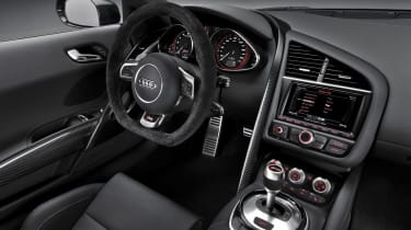 Audi R8 V10 Plus interior
