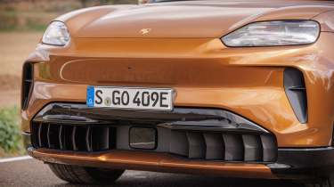Porsche Cayenne Electric - front detail