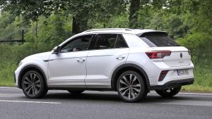 Volkswagen T-Roc - spyshot 12