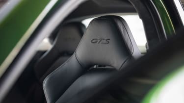 Porsche Panamera GTS - seats