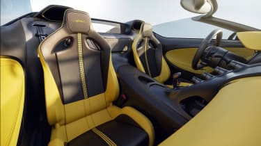 Bugatti W16 Mistral - seats