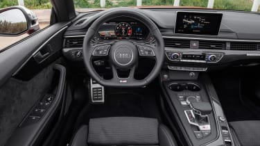 Audi S5 Cabriolet - dash