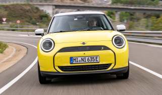 MINI Cooper SE - full front