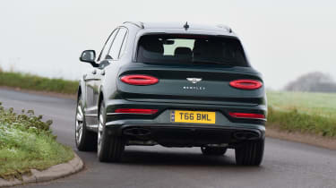 Bentley Bentayga EWB - rear tracking